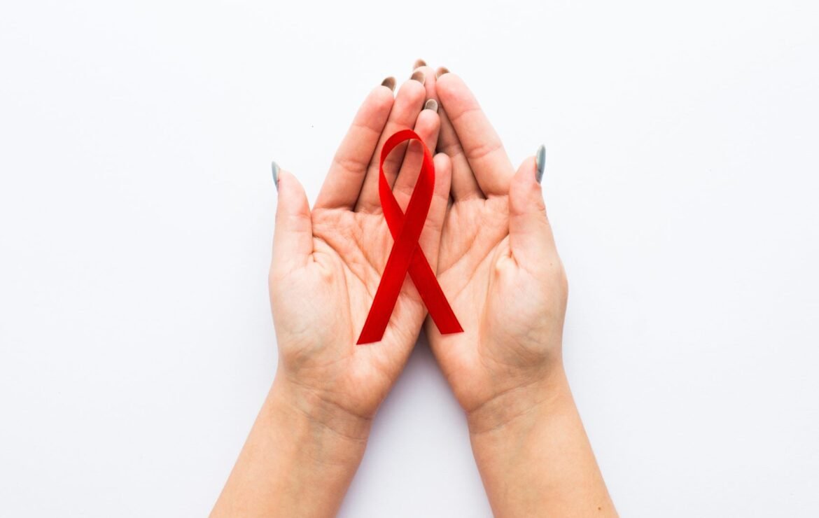 Dezembro Vermelho: por que é importante falar sobre saúde sexual?