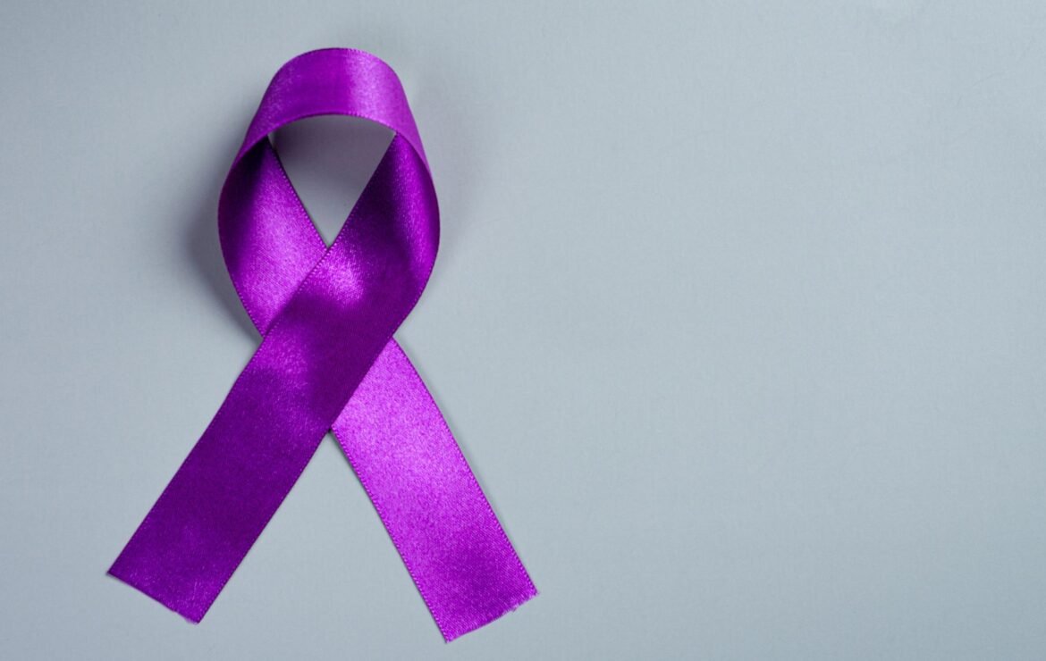 Maio Roxo: como os exames laboratoriais auxiliam no diagnóstico das doenças inflamatórias intestinais
